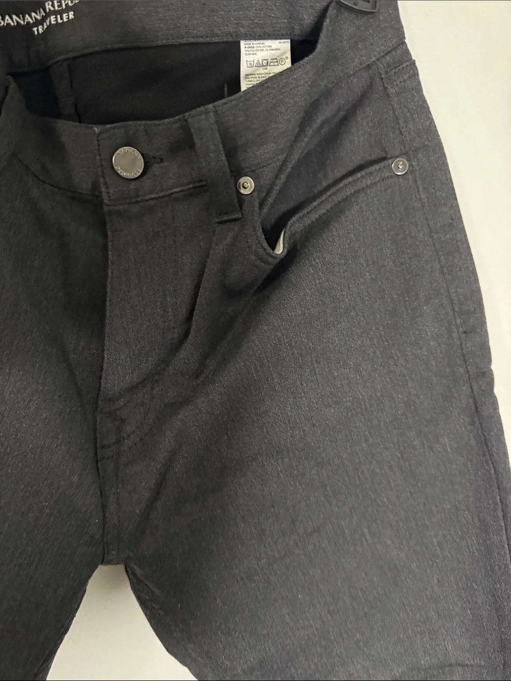 Banana Republic Men's 32x30 Dark Heather Gray Slim Traveler Pant